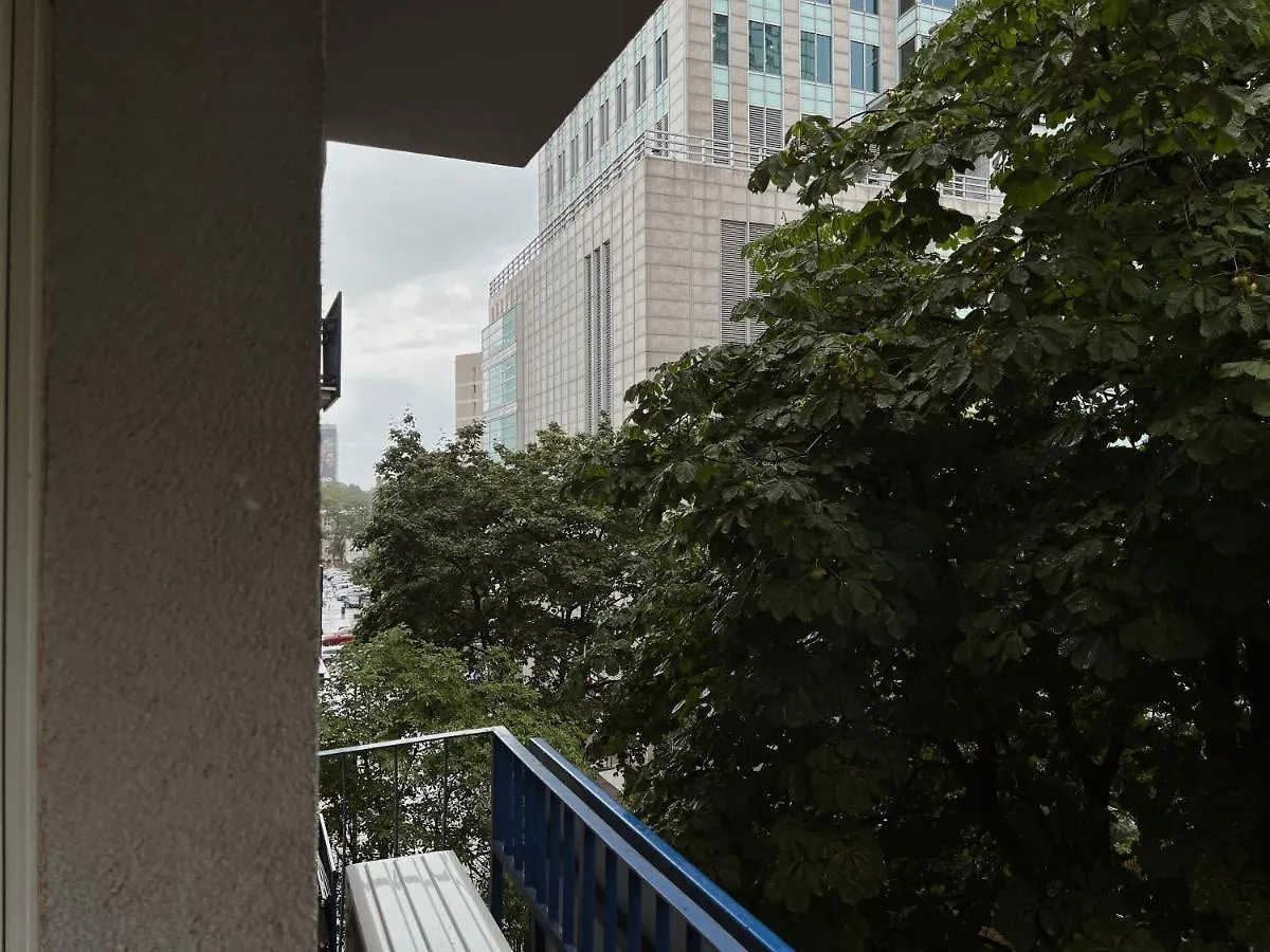 Birch Apartment, Central Railway Station وارسو